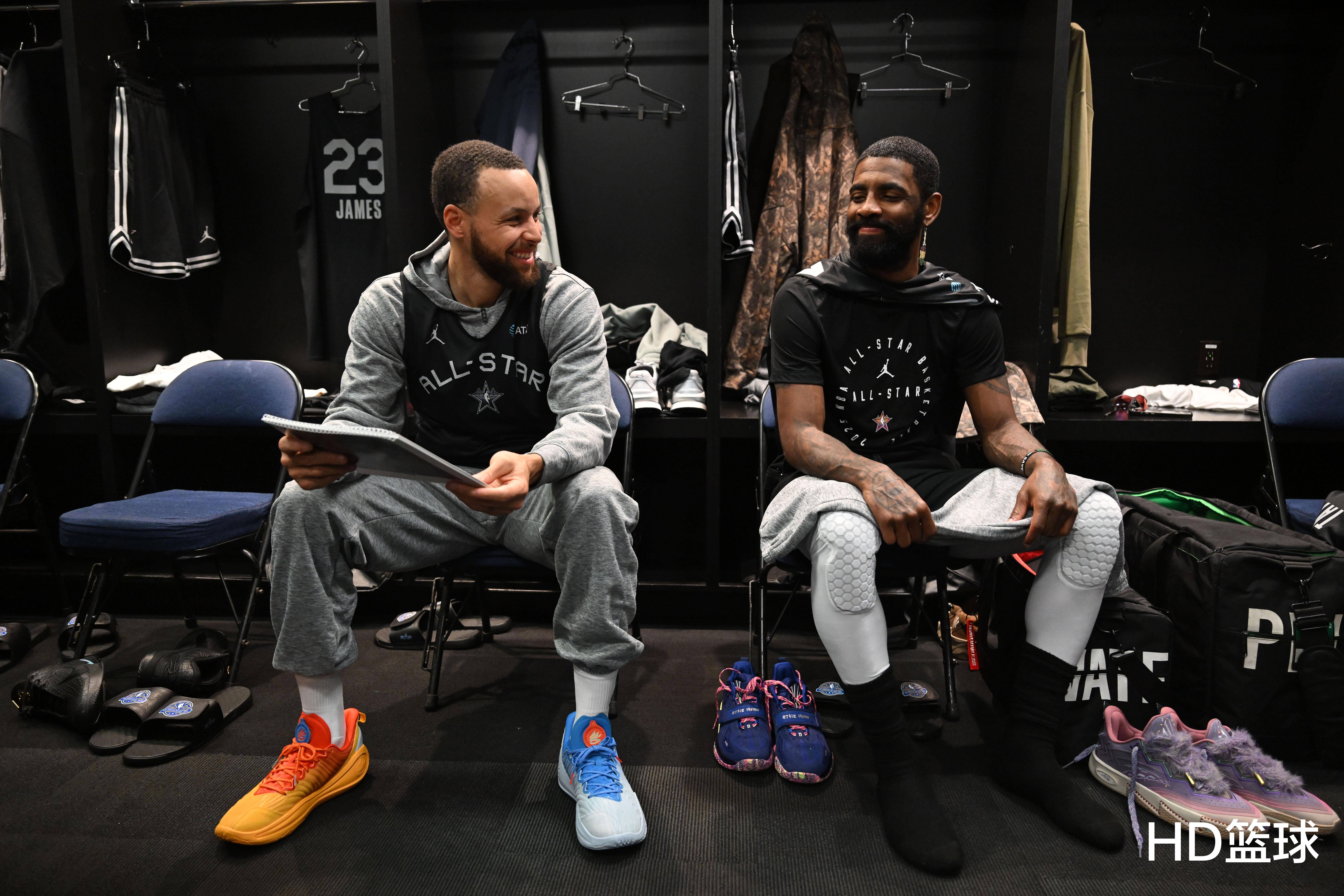 NBA嘉年华精彩登场，热闹庆典吸引球迷狂欢参与