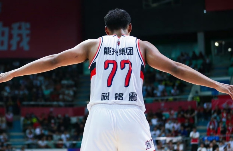 九游娱乐网页-胜利骄傲走向季后赛，广州队功不可没