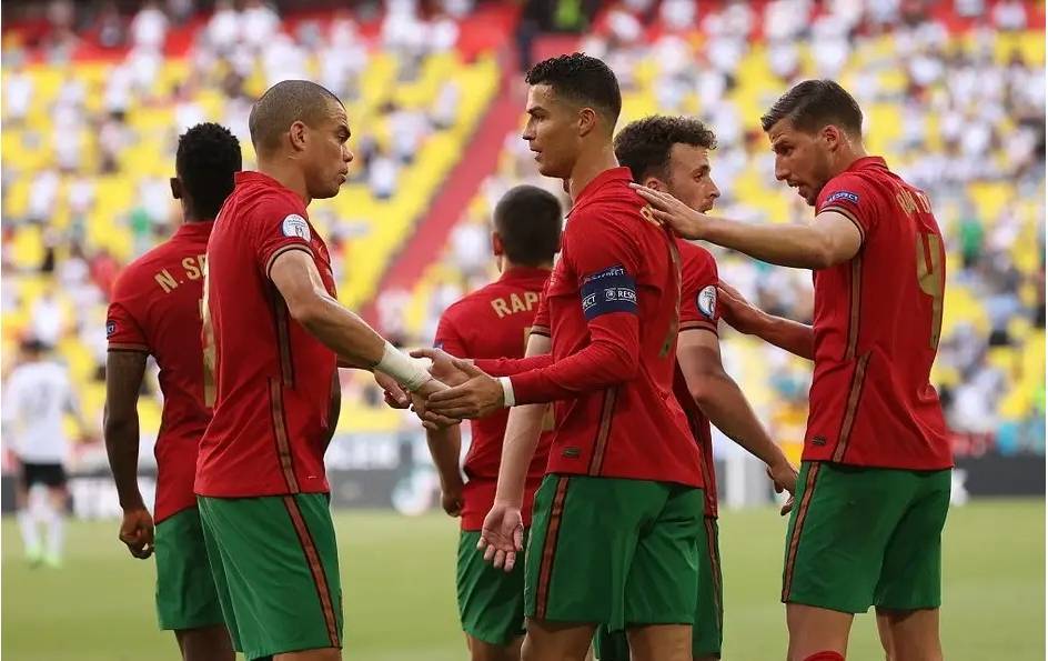 欧国联新赛季启幕，球迷热情高涨