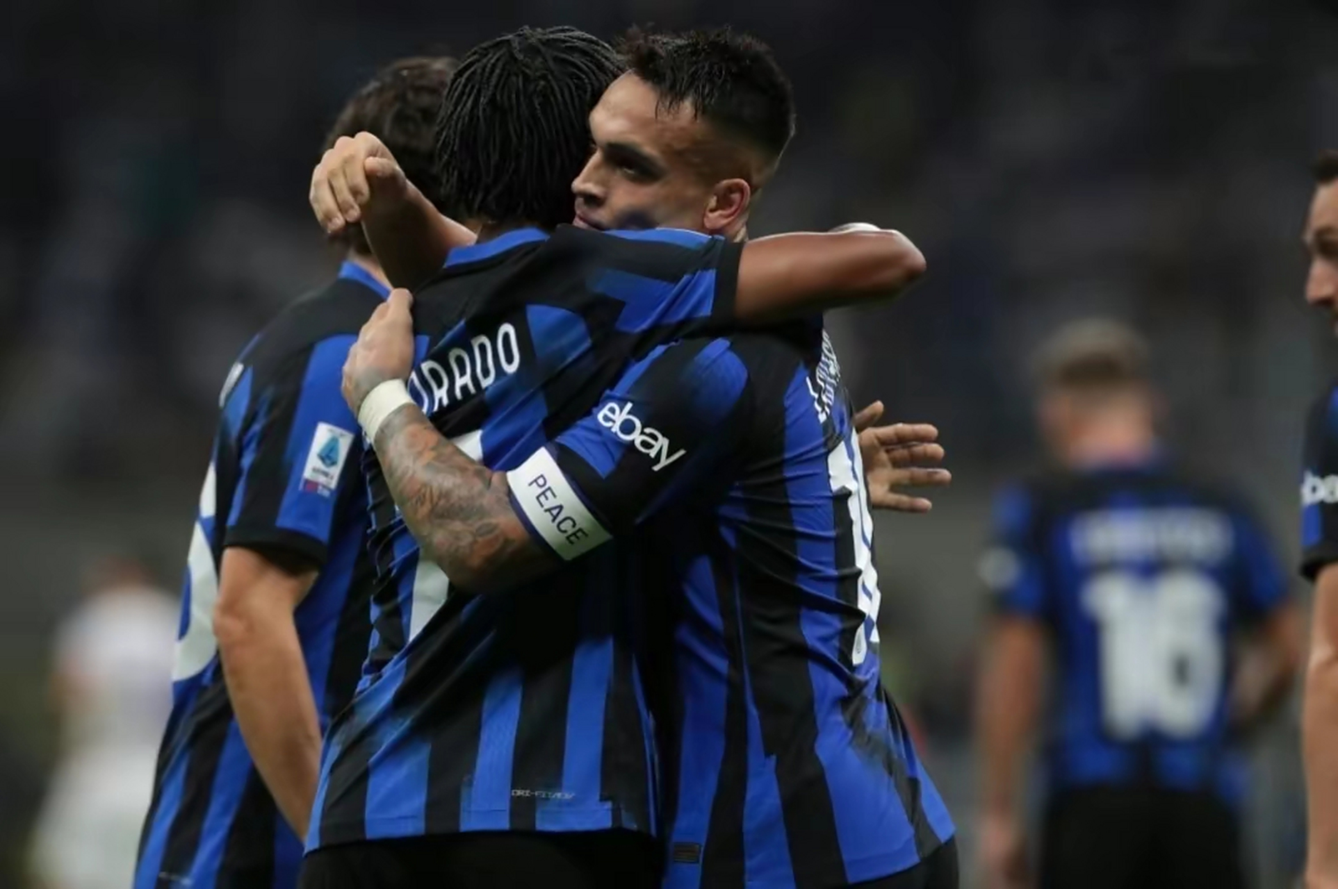 国际米兰客场逆转佛罗伦萨,豪取连胜 国际米兰客场逆转佛罗伦萨,豪取连胜