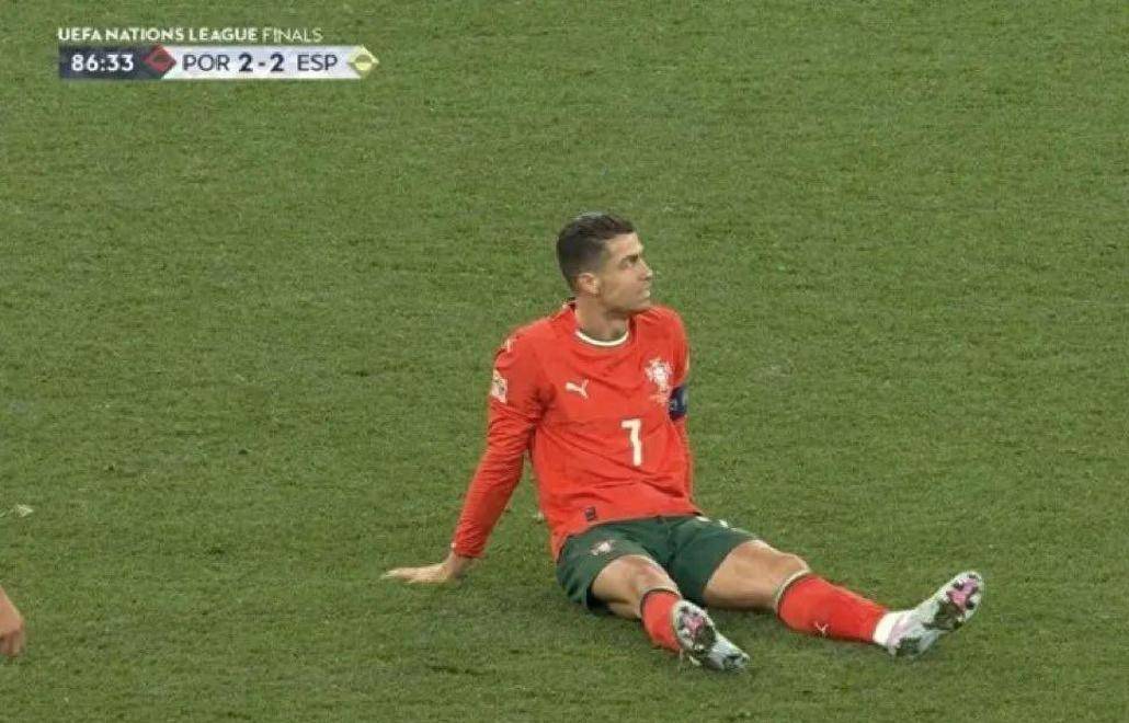 包含西班牙神奇逆转葡萄牙,小组头名仍未保住的词条 包含西班牙神奇逆转葡萄牙,小组头名仍未保住的词条