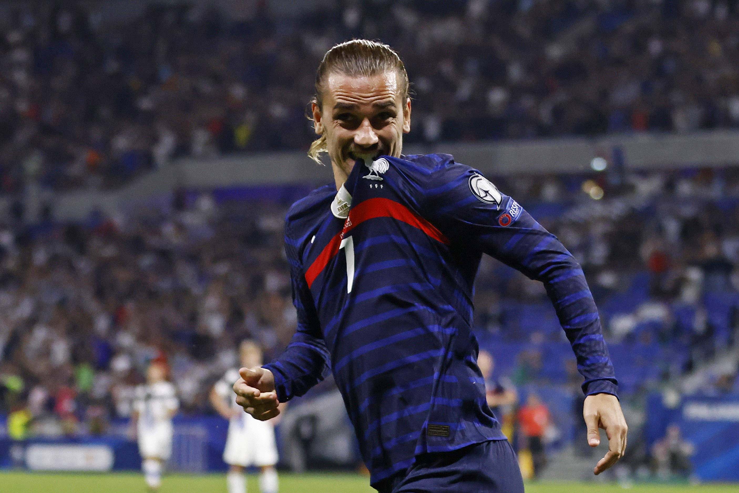 九游娱乐官方网站-包含乌克兰欧预赛小胜塞浦路斯，表现平平的词条