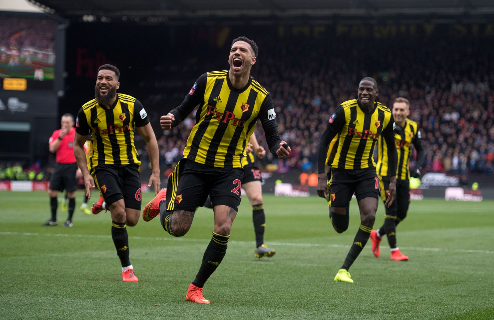 HKA鏖战MAD,Knight完成史诗逆转顶尖较量半决赛,强势挺进下一轮的简单介绍 HKA鏖战MAD,Knight完成史诗逆转顶尖较量半决赛,强势挺进下一轮的简单介绍