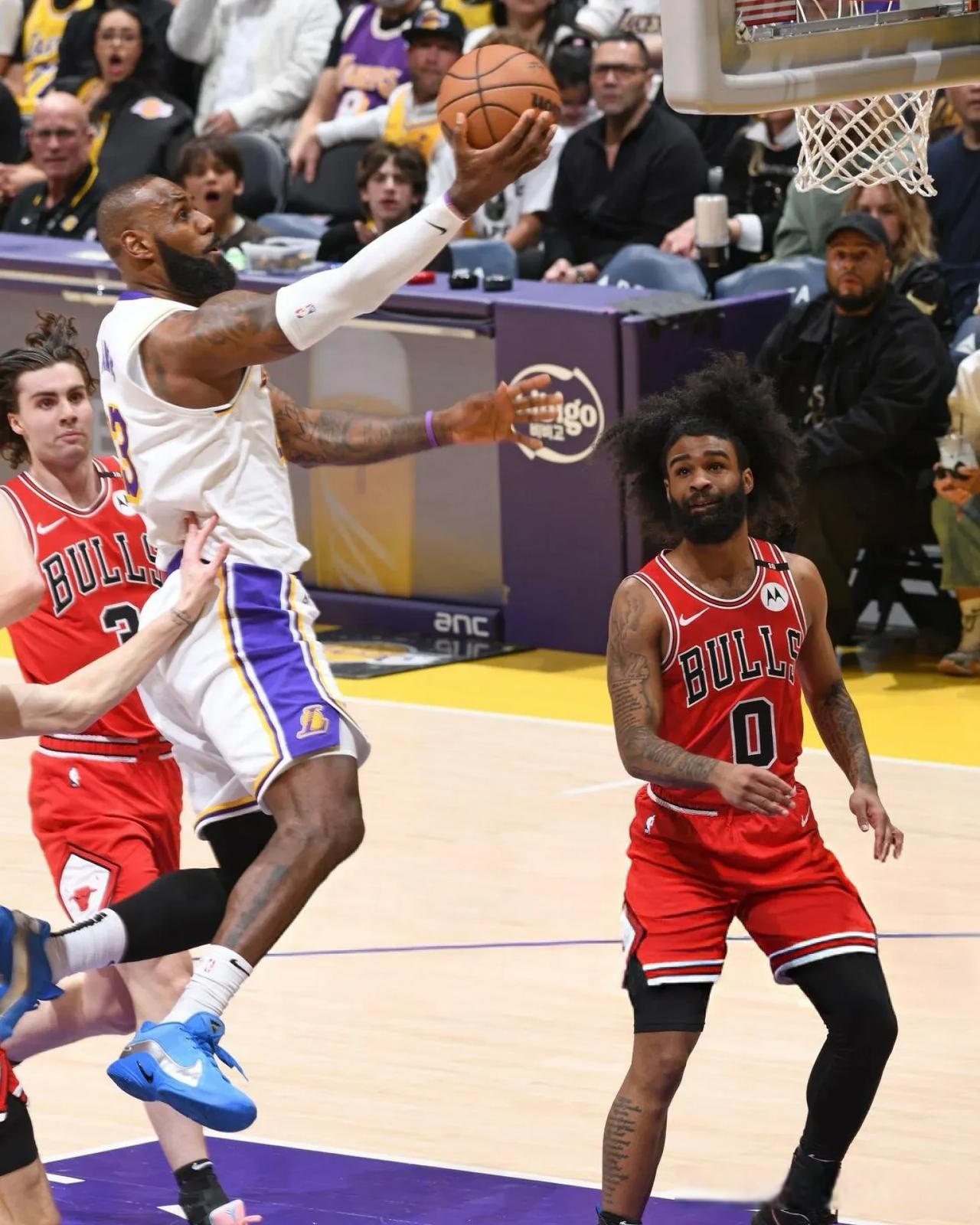 湖人再胜公牛保持状态稳定 湖人再胜公牛保持状态稳定