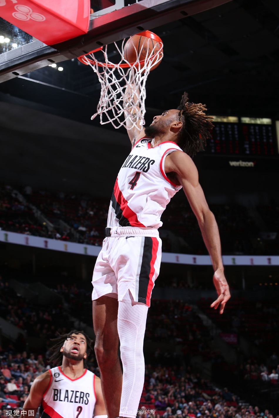 开拓者大胜掘金,波尔津吉斯全场最高得分 开拓者大胜掘金,波尔津吉斯全场最高得分