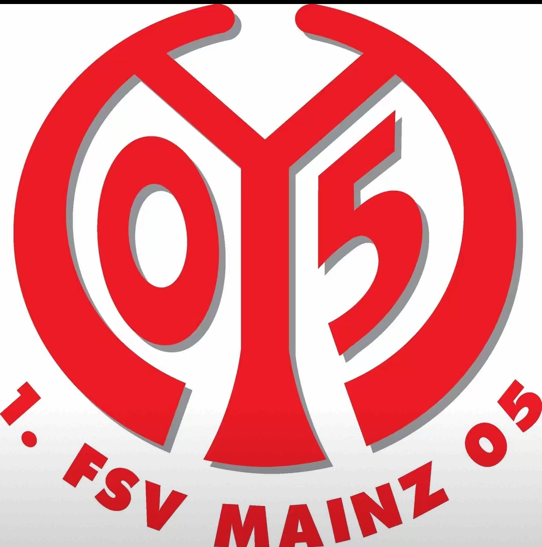 法兰克福后防坚固无阻,完胜对手 法兰克福后防坚固无阻,完胜对手