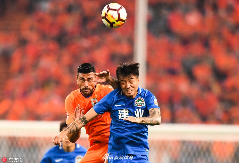 山东鲁能客场长途跋涉两粒进球，扳平河南建业