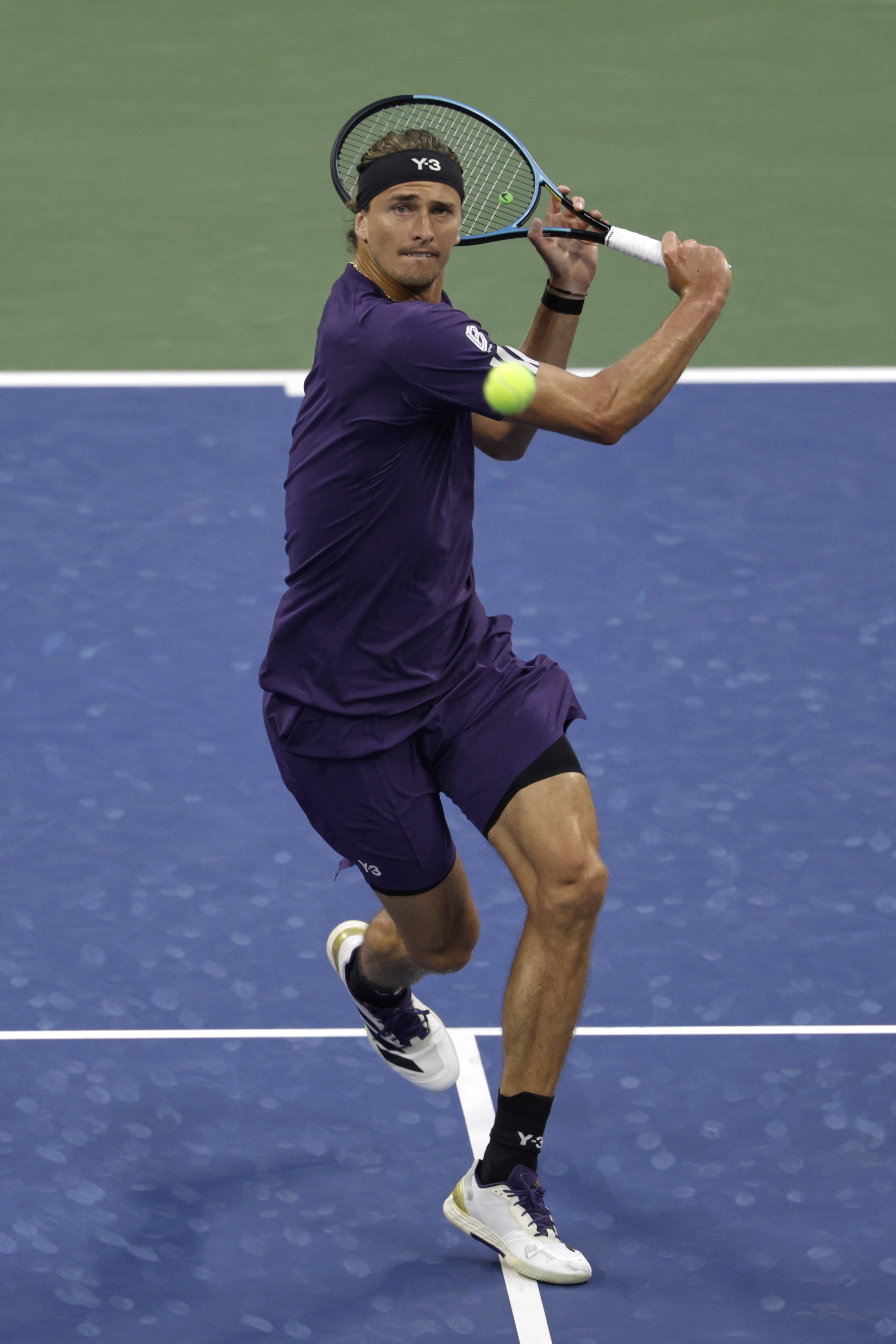 九游娱乐官方网站-法国网球队轻取英国网球队，兹维列夫爆发神勇的简单介绍