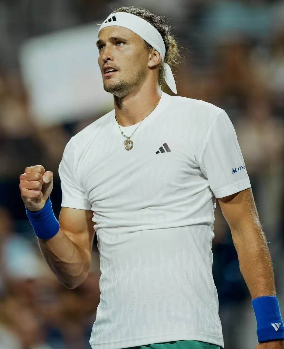 关于拉沃尔杯逆转美网，兹维列夫关键制胜的信息